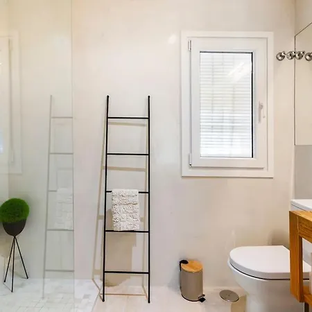 Boutique 200 Mts To Εστεπόνα