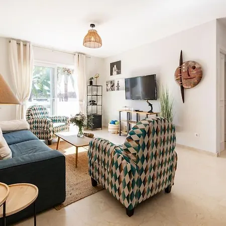 Boutique 200 Mts To Apartamento Estepona